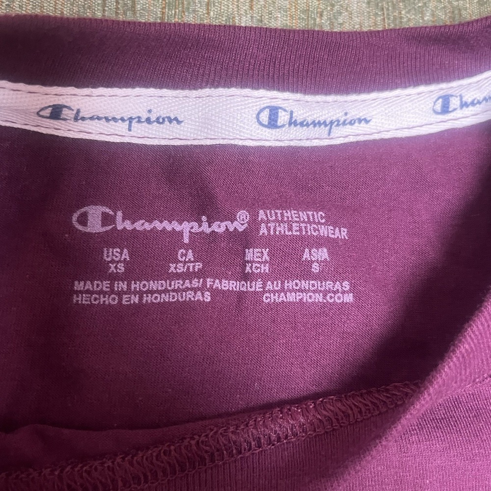 Champion T Shirt Womens XS Dark Berry Crew Neck Short Sleeve Cotton Plain - Picture 2 of 6